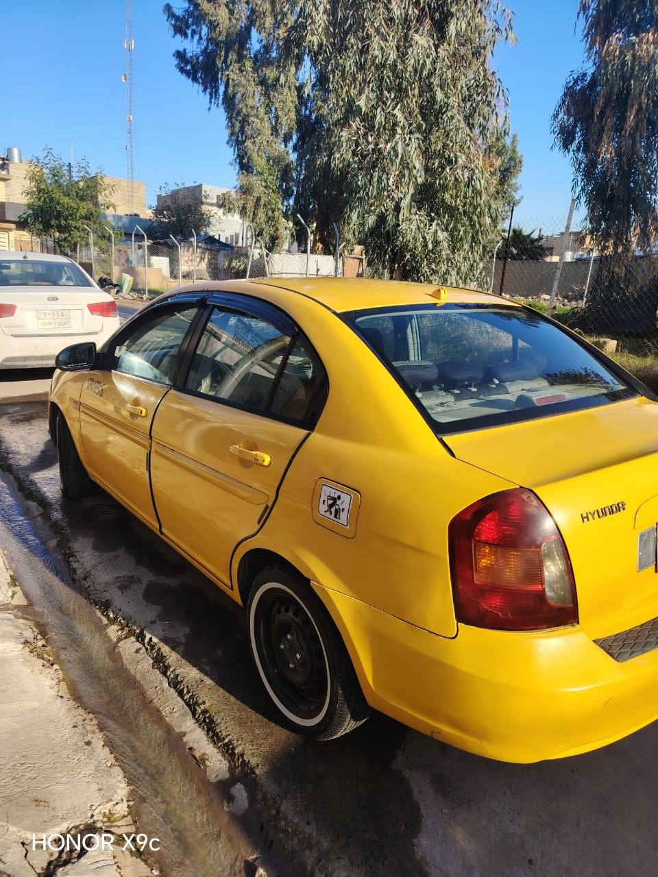 للبيع اكسنت كندي  موديل 2007 رقم ديالى السعر77وبيها مجال ***********
***********
