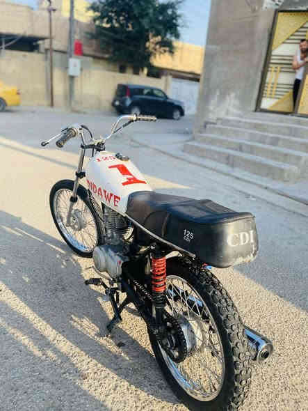 للبيع(گلك گلك گلك)
***********
