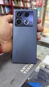 انفنكس نوت 40 • ٢٥٦ • نضيف