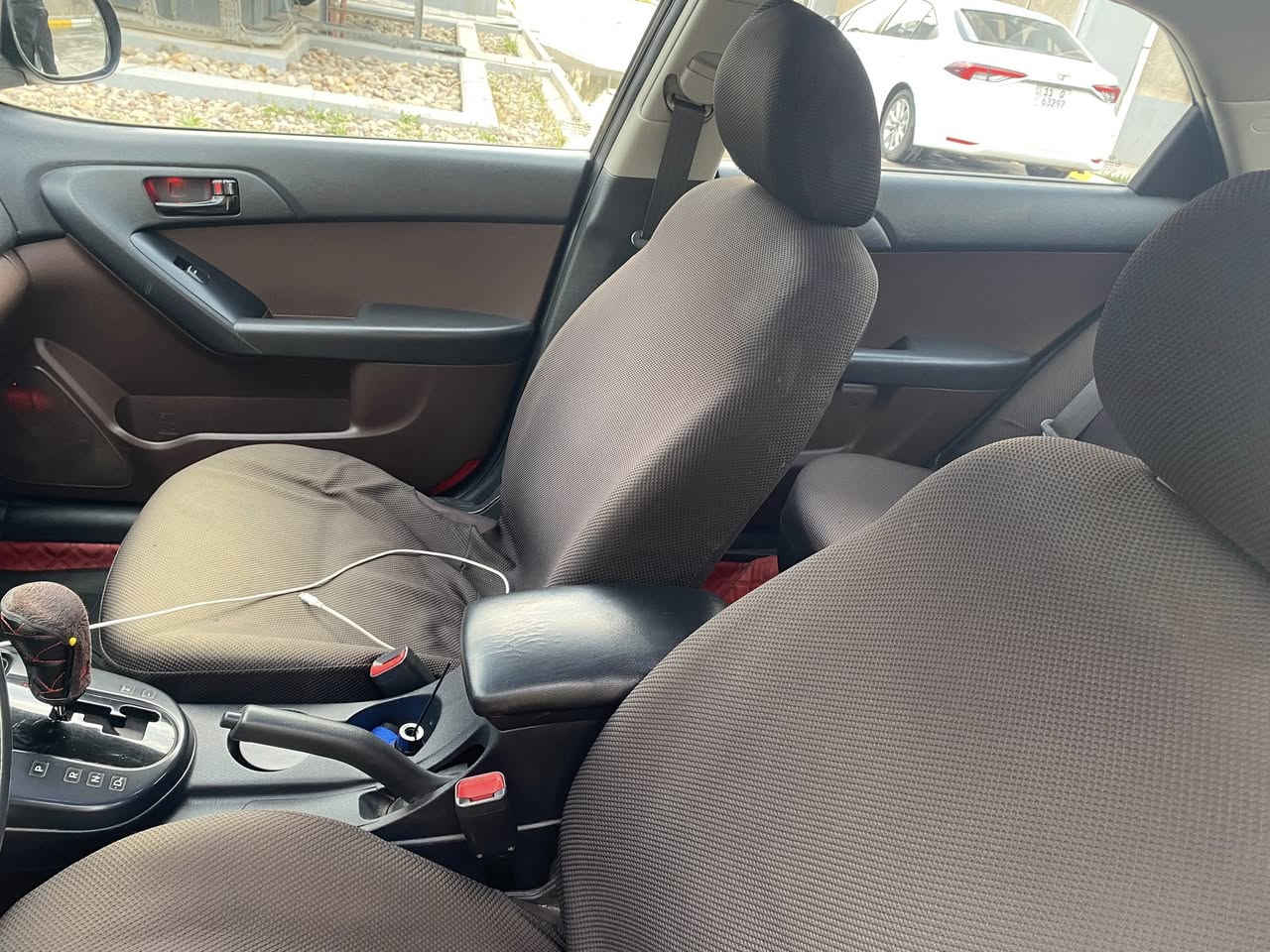 سلام عليكم سيراتو مديل 11 خليجي باسمي مكانهه بغداد الحرية سيارة مال جناي وانتة شوف النضافة بعينك *********** 
السعر 93 ورقة مال بيع
