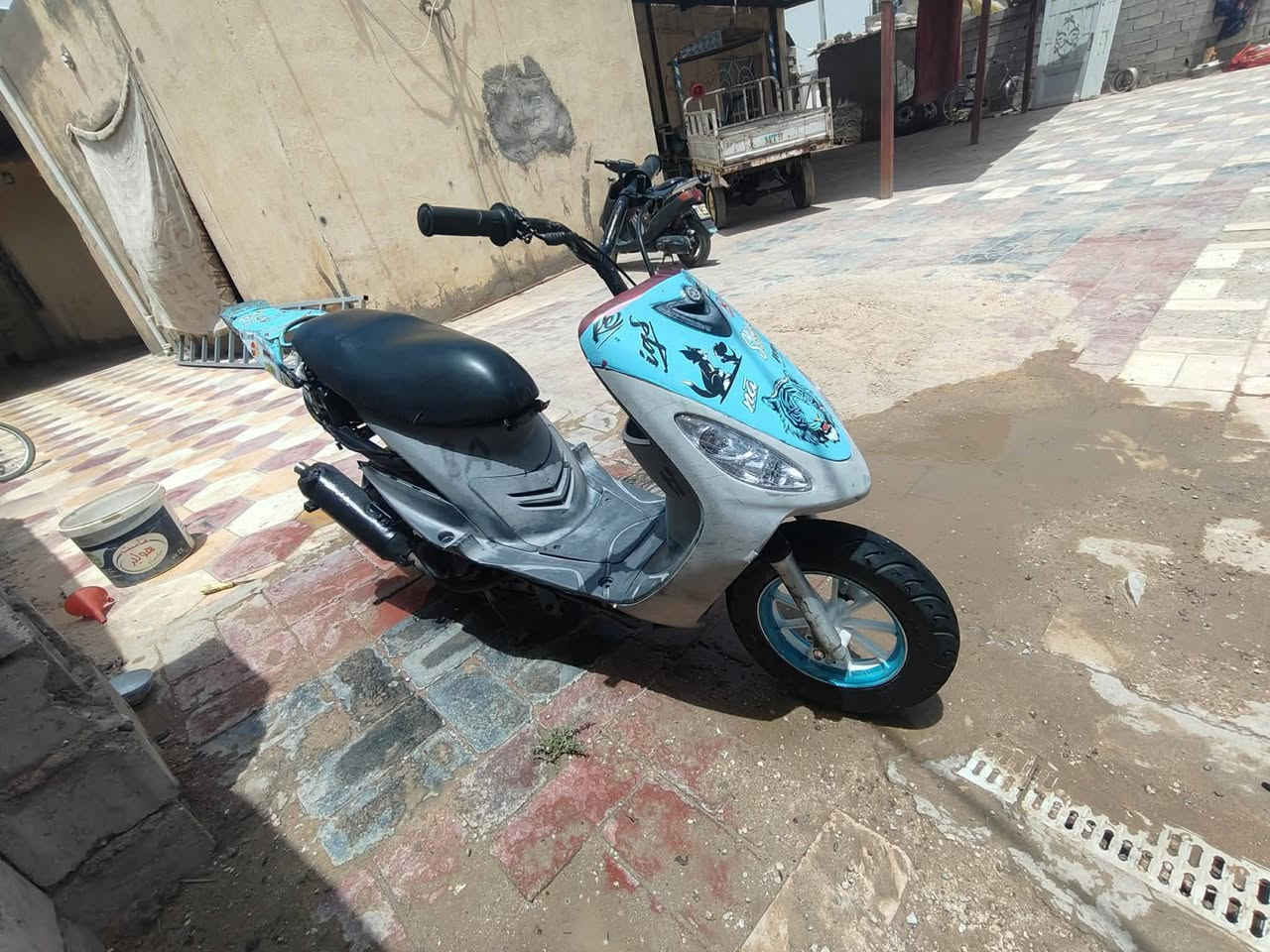 من رخصت صاحب الكروب. 
سلام عليكم شباب دراجه منغولي دراجه حلوه ونضيفه شلعه سلف 350وبيه مجال لشراي والما يشرتي لايراسل. مكان الدراجه نجف ابو صخير. واليجي بي خير ودلل. ٱبــن الـحــجـي صاحب الدراجه


**إذا كنت صاحب هذا الإعلان وتريد حذفه لأي سبب، رجاءا أرسل رسالة إلى الدعم الفني**