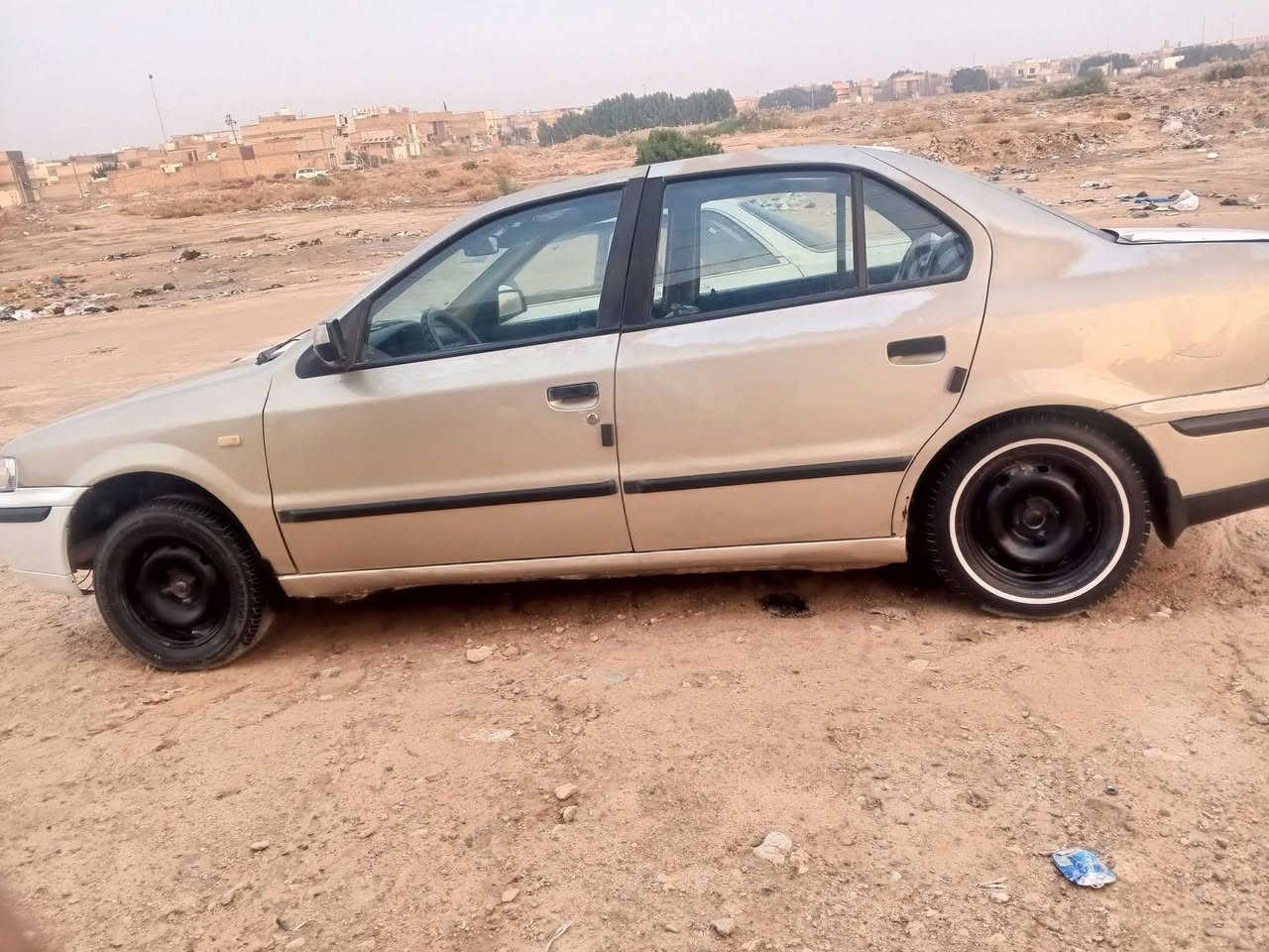 السلام عليكم سمند للبيع 2009 صبغت دعاميته بلونه وبدلت جامه كدام راعيه يريد مداور مكاني نجف مقابل قريه الغدير تعال وفقحص 
***********
