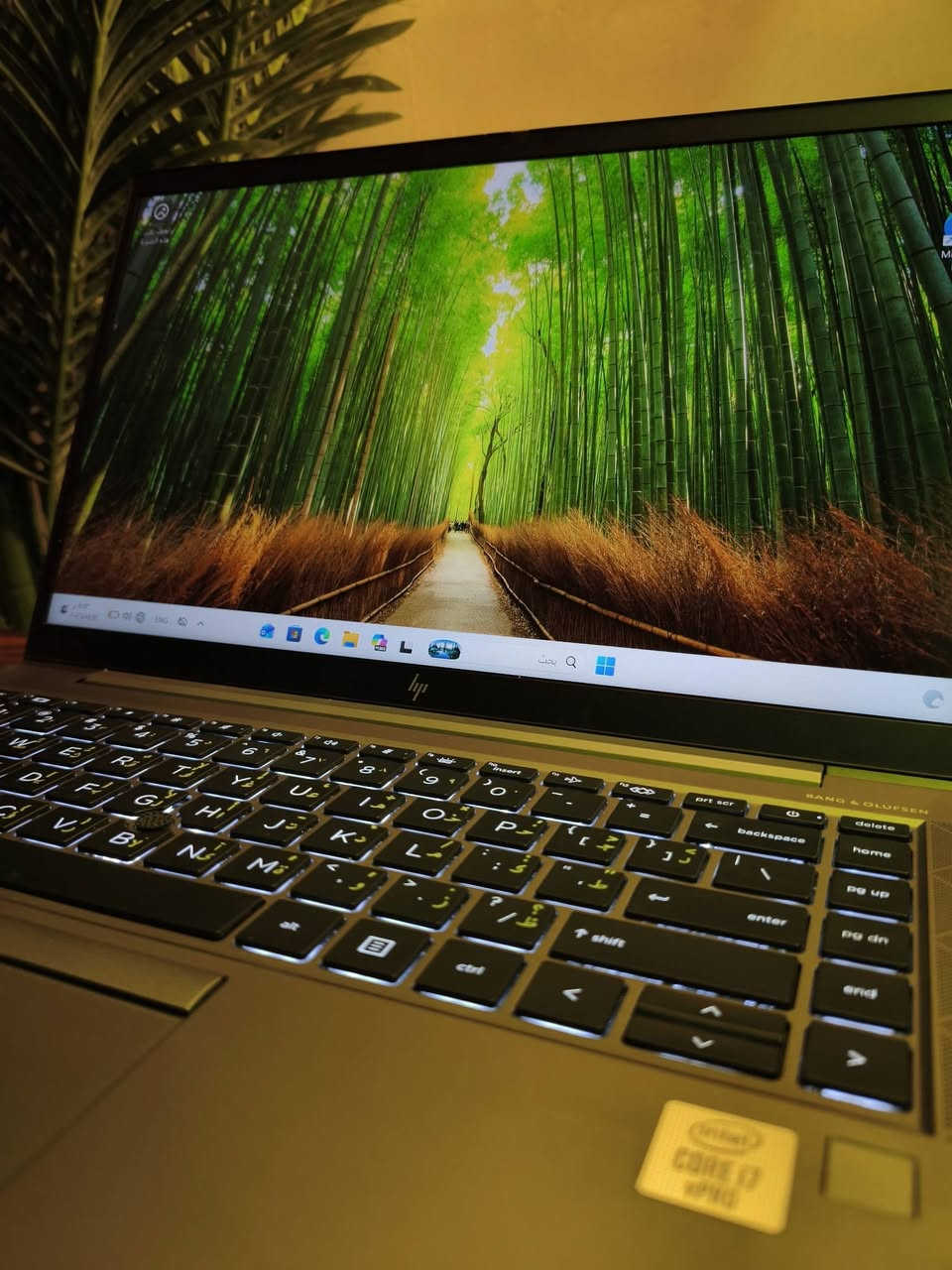 لابتوب hp Zbook firefly 14 G7 mobile workstation
مخصص للعمل المكتبي والمشاريع والتصميم 
يحوي على بصمة وجه وبصمة اصبع
الهارد ssd 512
الرام 32 مدمج
المعالج core i7 جيل العاشر 
ويندوز 11
يحوي على منفذ سماعة، ودبل منفذ تايبسي قابل للشحن خلاله. 
ودبل USB ومنفذ HDMI 
السعر 500 وبيه مجال 
العنوان بابل الحلة مركز
رقمي ***********
الرقم الثاني ***********
