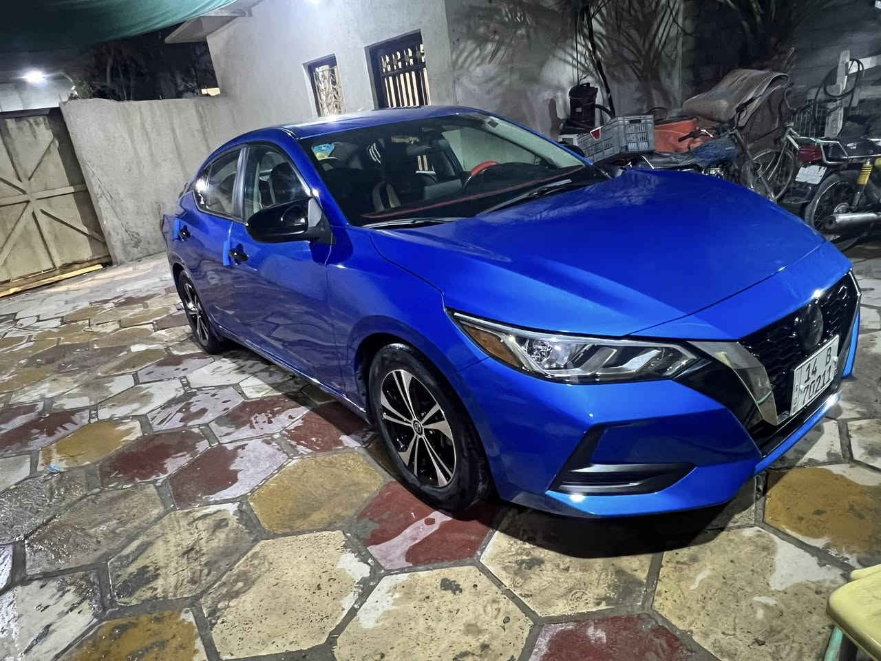 نيسان سنترا2023ماشيه12الف  سيار جديده سعر140بيها مجال قليل لاستفسار ***********
