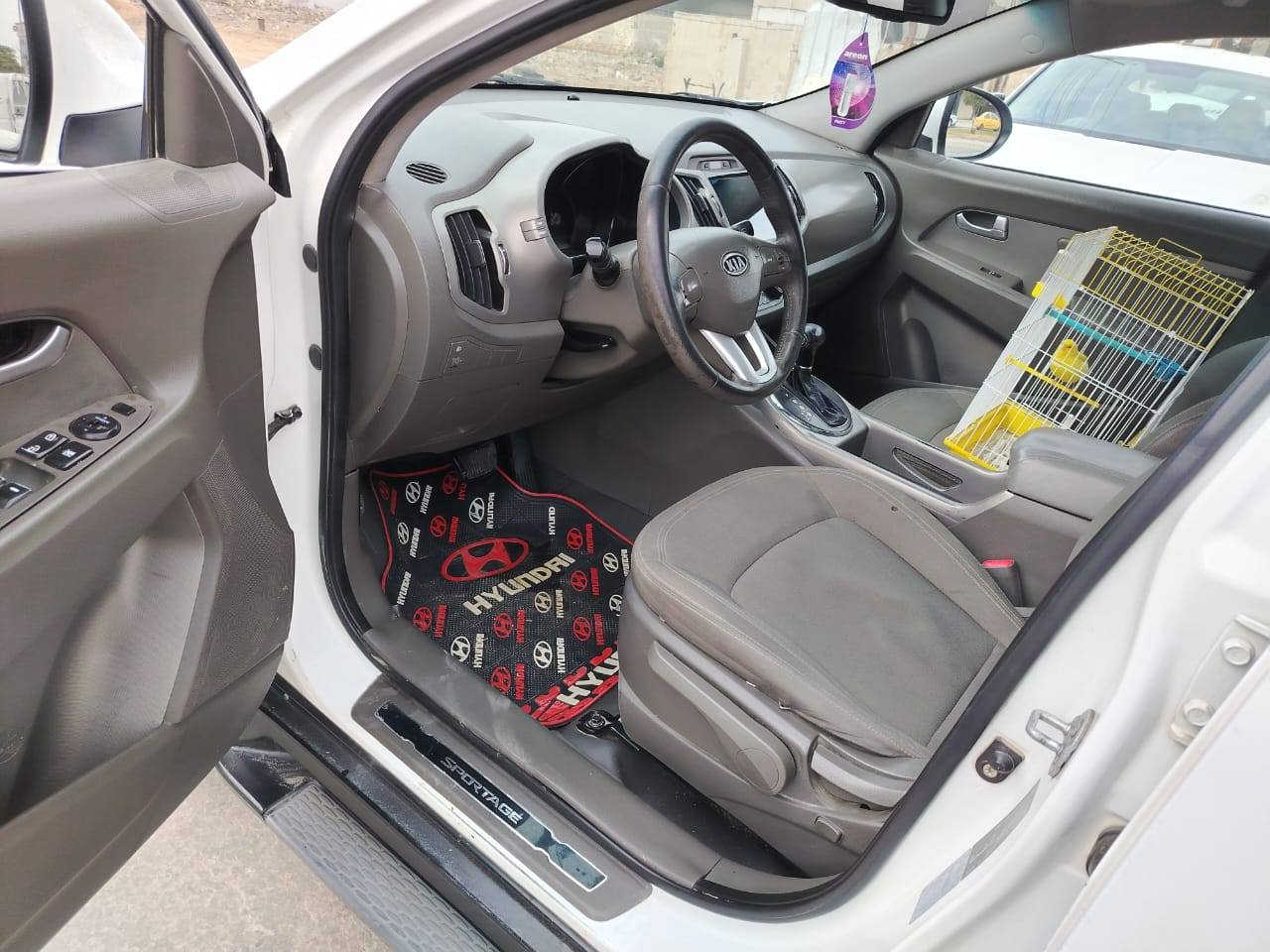 سبورتج ٢٠١١بغداد فول  خليجي سيارة بدون حادث بدون صبغ فقط بارد باب خلف الصدر مكينه وكير سليمان صدر خلفي أمامي تمام تخم تاير جديد تبريد شغال بيع أو مراوس العنوان بغداد الكرخ حي الجهاد *********** السعر ١٤٨ وبيهه مجال قليل
