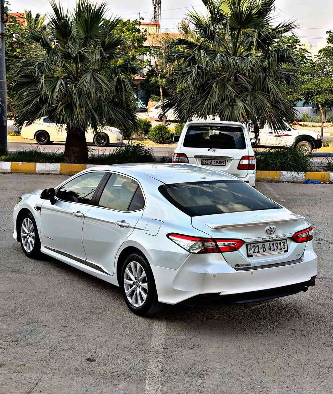 تويوتا كامري 2019 LE خليجي
سفري شركة جيهان لون أبيض صدف
داخلية كريمي كوشن جلد گير سبورت شاشة مفتاحين وكالة رادار أمامي تحكم بالدركسون 4 جامات أوتو
ماشية 110 ألف كم 4 تايرات جديدة

🟪 السعر  ::  ☎️📞

السيارة كلين وما بيها أي ملاحظة الدعمية للدعمية شرط
بدون صبغ فقط بيها بَلة سارد بسيطة
سنوية وهزة جديدة لحد 2029 التحويل والغرامة شرط
السيارة باسمي مباشرة السونار الرسمي موجود

رقم صاحب سيارة
 ***********
