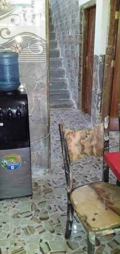 البيع ٢٠٠متر طابقين ٣غرف نوم وكراج  
سلمان باك المدائن ***********
