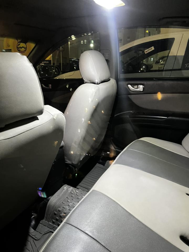 السلام عليكم
سوناتا 2008 وارد امريكـي
محـرك 6 سلنـدر (3300)
فتحـة بالسقف
كراسي كهربائية
صدر نظافة ٩٠٪؜
السيارة مصبوغة حزام للجمالية
السيارة ضربتهة باب الصدر وموضح بالصورة
للاستفسار واتساب
***********
فقط واتساب
