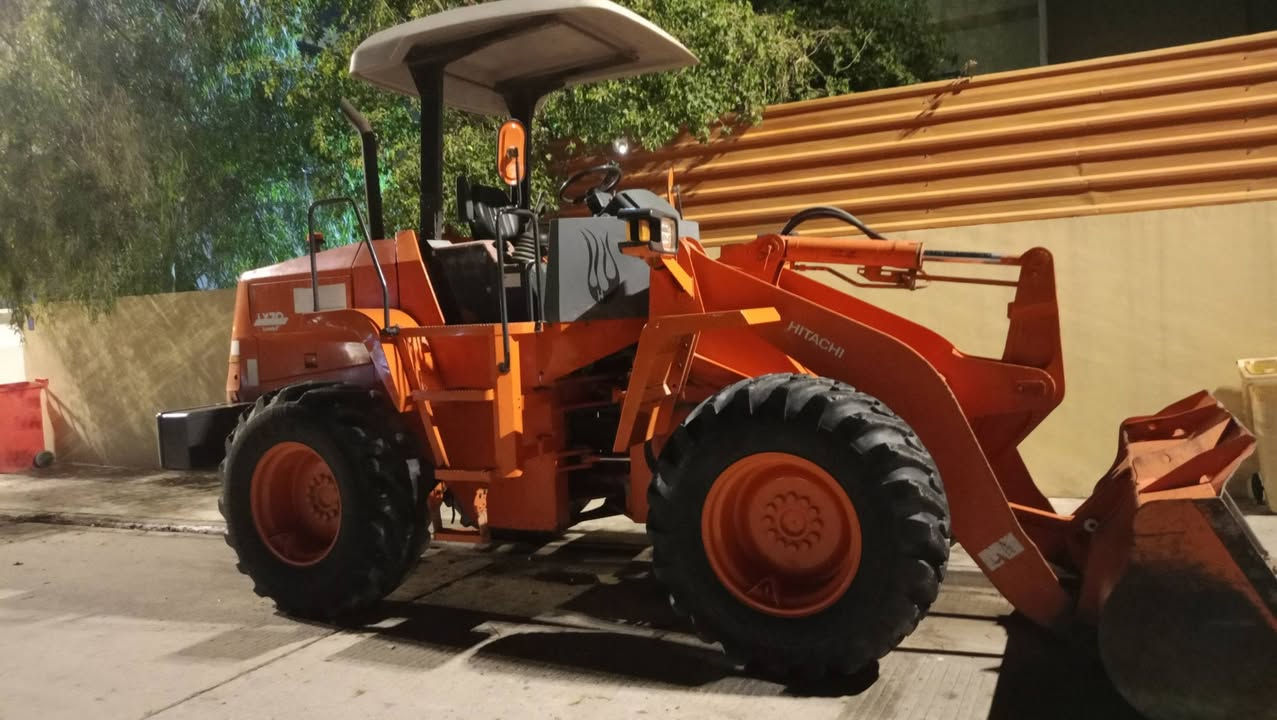 للبيع شفل ياباني جاهز للعمل محرك ازوزه 4اسلندر كير ميكانيكي موديل 2005 اصل رقم انكليزي بسمي البيع سريع الشراي يتصل ‏‪0782 261 5638‬‏
