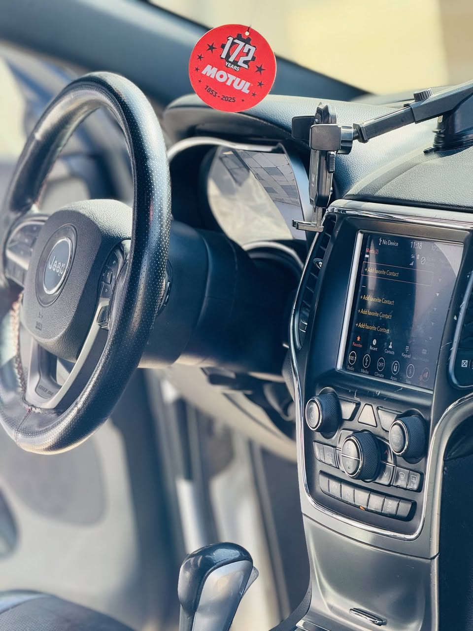 سلام عليكم
جيب 2018 لمتد فول 
جنطه كهرباء 
حساسات خلفيه 
توقف ذاتي 
اشير بل مري 
بصمه 
شاشه كبيره 
تبريد شاشه 
دفع رباعي 4*4
كشنات جلد + مخمل 
فتحة 
فول تحكم ستيرن 
مثبت سرعه 
لايت زنون 
كشن الساق كهرباء 
كامره خلفيه 
ماشيه 85 مايل 
فول بعد بيه هواي موصفات 
مكينه بشرط كير كذالك 
مناقصه برغي 
السياره اصل 18
رقم بغداد بسمي تحويل 
السياره مابيه حادث سرقه كله 
مكانه نجف 
السعر 198 ورقه وبيه مجال 
*********** غير متواجد على الفيس فقط اتصال ☎️
