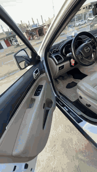 جيب موديل2018 خليجية لمتد بلاص 
فول مواصفات سيارة جديدة 
كشنات كهرباء تدفئة وتبريد كشنات وتدفئة كشنات خلفية 
بانوراما 
كشنات جلد 
بصمة وتشغيل عن بعد 
3 شاشات 
وحساس امامي خلفي 
زينون 
مكفول من الصبغ. بيها بارد شبر
باقي المواصفات معروفة 
ماشية 130
السعر 280 ورقة 
للاستفار***********
