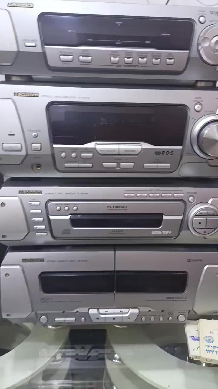 السلام عليكم ... للبيع 125 الف ..مبدل بيه تويترات فقط والعدسة شغلهة 70%... بغداد


**إذا كنت صاحب هذا الإعلان وتريد حذفه لأي سبب، رجاءا أرسل رسالة إلى الدعم الفني**