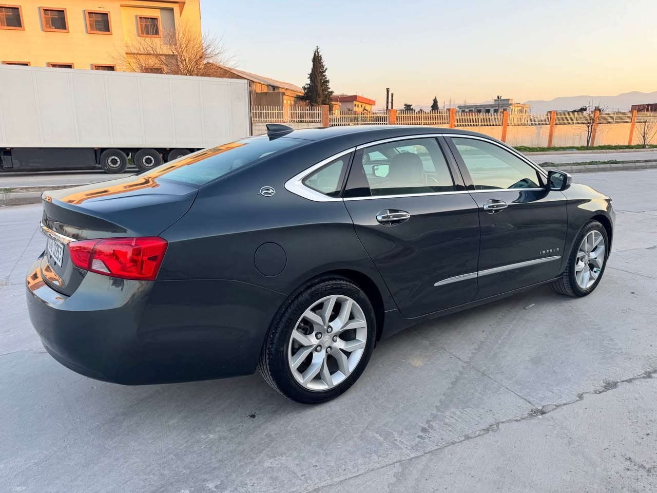 امپالا ٢٠١٨ 
٦ سلندر
ماشی ٨٠ مایل 
مواصفات کندی 
کلین تایتل مکفولە کفالە عامە من 
(صبغ تبدیل بارد   گیر محرک) 
کفالە عامە 
محرک گیر مامفتوح بشرط 
سنویە جدیدە
اربع بواب بصمە  
اتنین بصمە بیلادی 
شاشە /قاصە /بصمە 
ویلکەپ 
کامیرا خلفیە
--------------
امپالا ٢٠١٨ بێ بۆیاخ بێ سارد بێ کرانەوە
V6 
گێرو مەکینە بە شەر نەکراوەتەوە
مواسەفات 
شاشەو قاسە  و ویل کەپ  کامیراو 
بەسمە چوار دەرگا بەسمە
***********
سعر 
١٥٥$  مجال بسیط السليمانية, العراق
