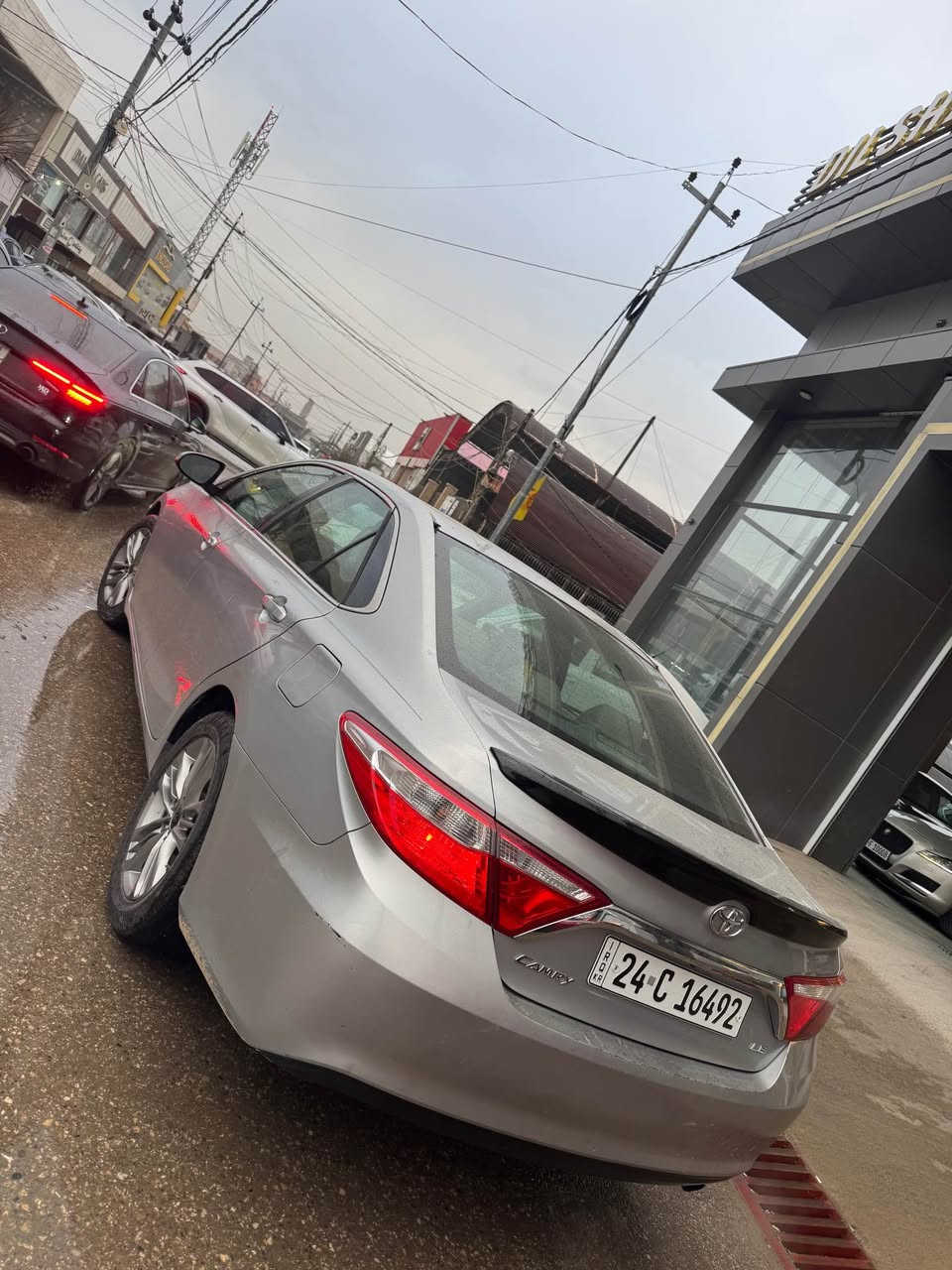 كامري موديل ٢٠١٦ 
سيارة قتعتين صبغ 
كير محرك كهربائيات كل بشرط تبريد بشرط سيارة بيها شوية حالوب و ٤ ورقة علية غرامة نزل سعر و سعر ١٢٤ ورقة مكان دهوك 
*********** دهوك, العراق
