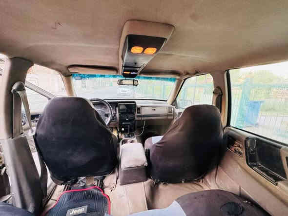 Jeep 1995
للبيع  كير مكينة خير من الله سيارة حلو و نصبتها تخبل مصروف عليها مال جني تبيريد ثلاجة تايرات كهربائيات كلها شغالة كامرة jbs تتبع بسمي ٢٠٢٩
السعر 45$ و بيها مجال بسيط بغداد البياع
للاستفسار ***********
