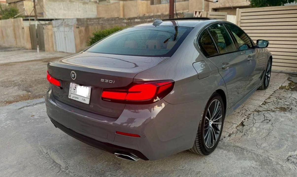 بي ام دبليو 530i موديل 2022
بيع او مراوس 
سياره جديده بدون اي نقص  

ماشيه 125 الف 
اللون سمنتي 
داخل قرميدي 
سلايد 
نظام ترحيب 
انارة محيطيه
تدفئة مقاعد
‎اربع ابواب بصمه 
‎ماوس للتحكم
‎كشنات اماميه كهرباء هيتر
‎كاميره خلفيه
خزن مقاعد 
ستيرن كهرباء
شفتات بالستيرن 
وبعد كومه مواصفات متخلص 
جديده السياره بدون ولا نقص على اخر حبه 

وارد امريكي حادث فقط ربع البنيد حادث جداً بسيط  لا لغد لا شاصي حتى راديتر ومروحه بلادي 

تعتبر اخت الكلين وصور الحادث موجوده ايرباك دركه فقط 
مكاني بغداد 
رقم صاحب سيارة ***********

