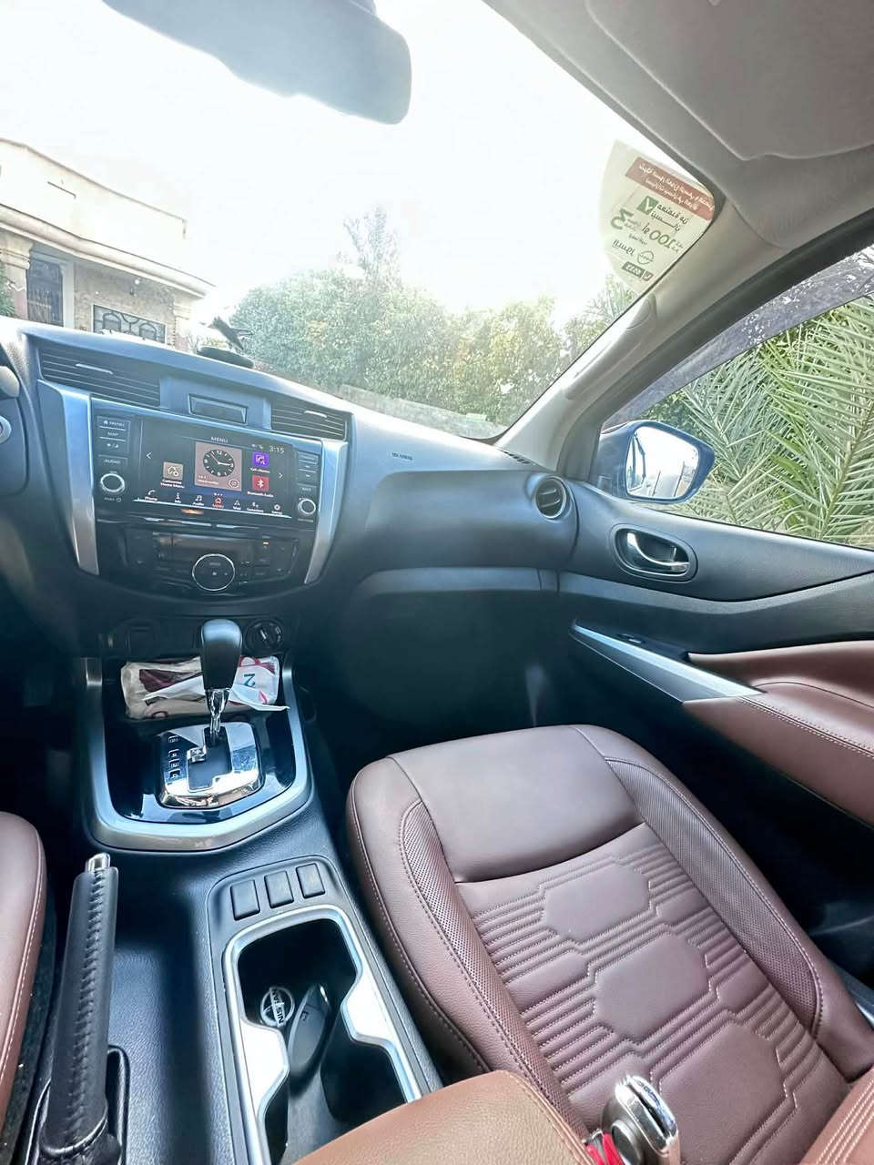 السلام عليكم 
للبيع فقط 
نيسان نافارا 2024خليجي شركه السور 
ضمان السور وبعدها بالضمان
ماشيه 20الف حقيقي 
 
فول مواصفات
4X4 دفع رباعي السياره
شاشه كبيره ونضام ابل كار بلي واندوريد اواتو 
كامرات امامي وخلفيه ومحيطيه وجانبيه 360 
حساسات امامي خلفي 
مري شفط ونضام ترحيب 
لد نهاري ولد ليلي كشاف ضباب امامي 
لايت أربع عدسات 
تحكمات ستيرن كروز تثبيت سرعه 
The engine Desil
محرك بسعه 2500ccتوين تيربو  بكير أوتوماتيك 9نمر 
السياره كفاله عامه من الدعاميه للدعاميه مكفوله من البارد والتبديل 
مكان السياره بغداد حي الجامعه او صلاح الدين بلد 
***********
265السعر بغداد, العراق
