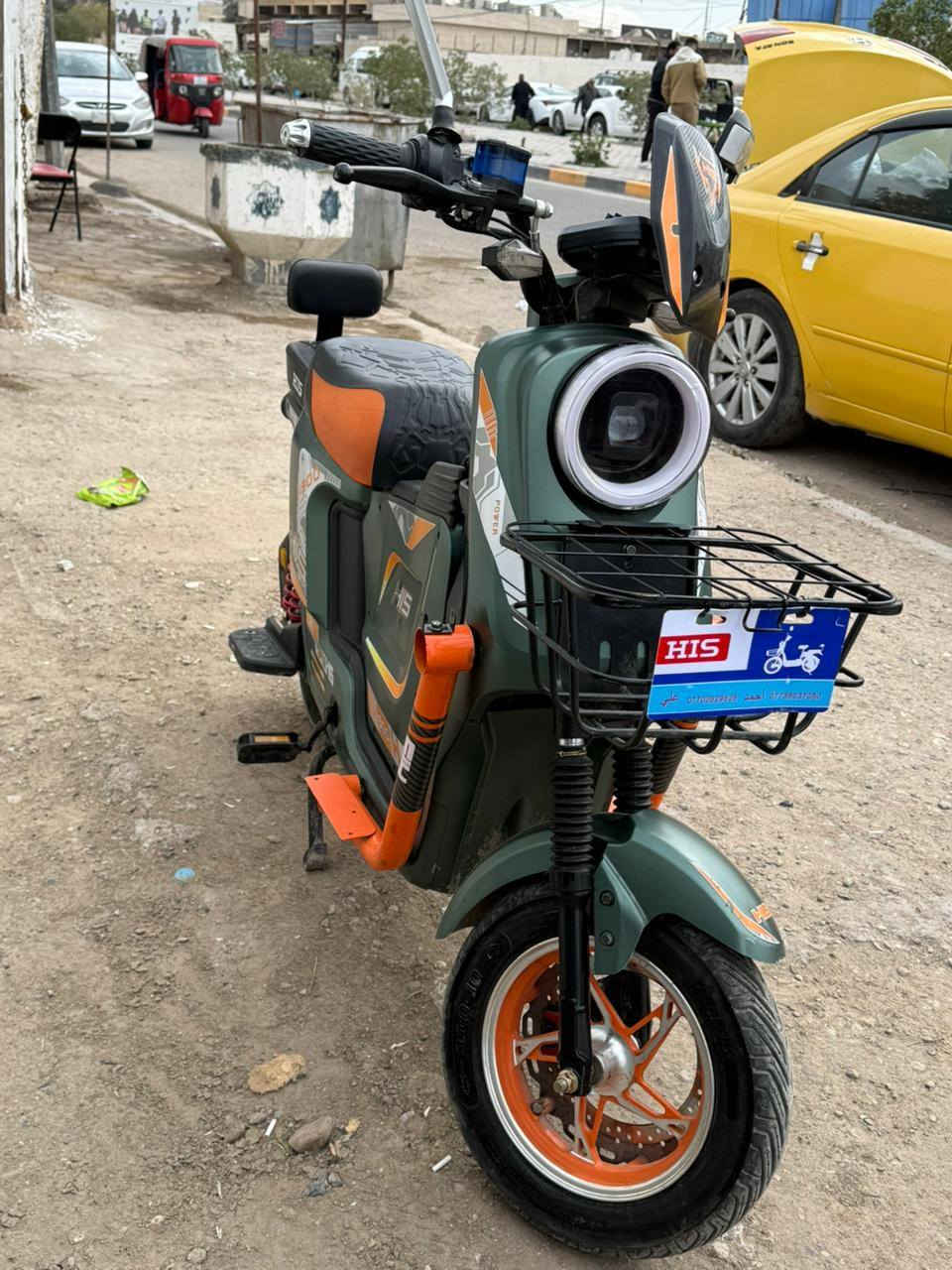 ار ٩٠٠ جديده ما صار شهر من أخذته كفاله عامه السعر ٤٥٠ وبيه مجال
***********
