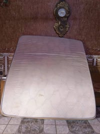 للبيع • أسرة • توصيل