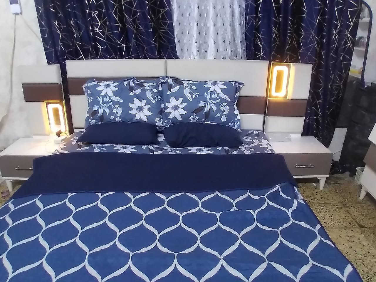 غرف اخت الجديده ٥قطع ٤٥٠ وبيها مجال
***********
