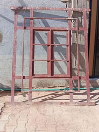 شباك عرض متر ونص والطول مترين جديد سعره 55 الف 07816035828