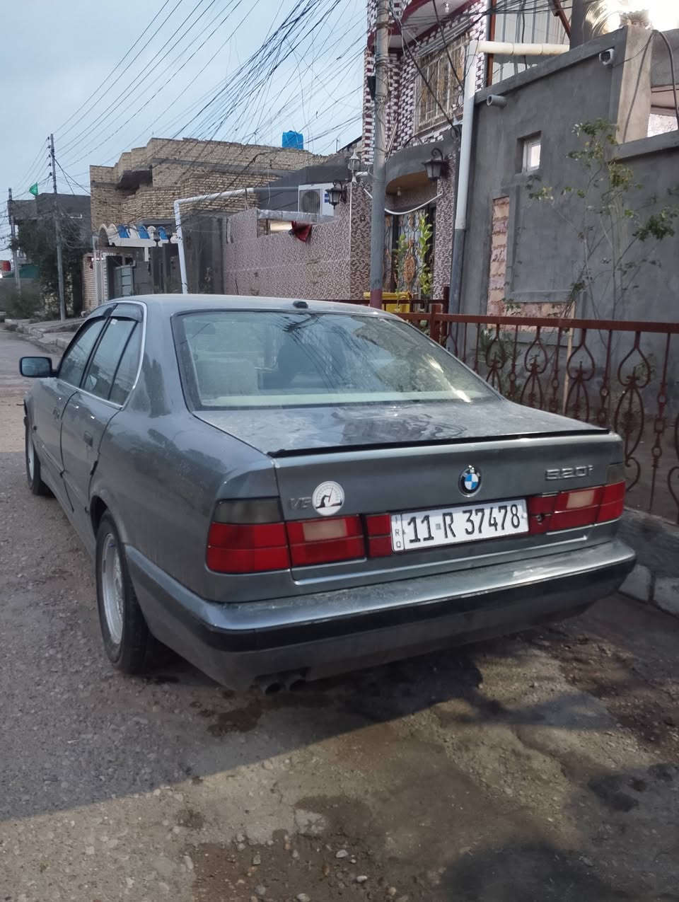 سلام عليكم بي ام لبيع نضيفه وما بيه شي بس لكير فقط عطلان مكينه مكفوله وسياره حلو ونضيفه رقمه بغداد سنويه ستوه صاقطه بشهر لواحد صقطت سعره 50 وبيه مجال ‏‪***********‬‏ رقم راعيه
