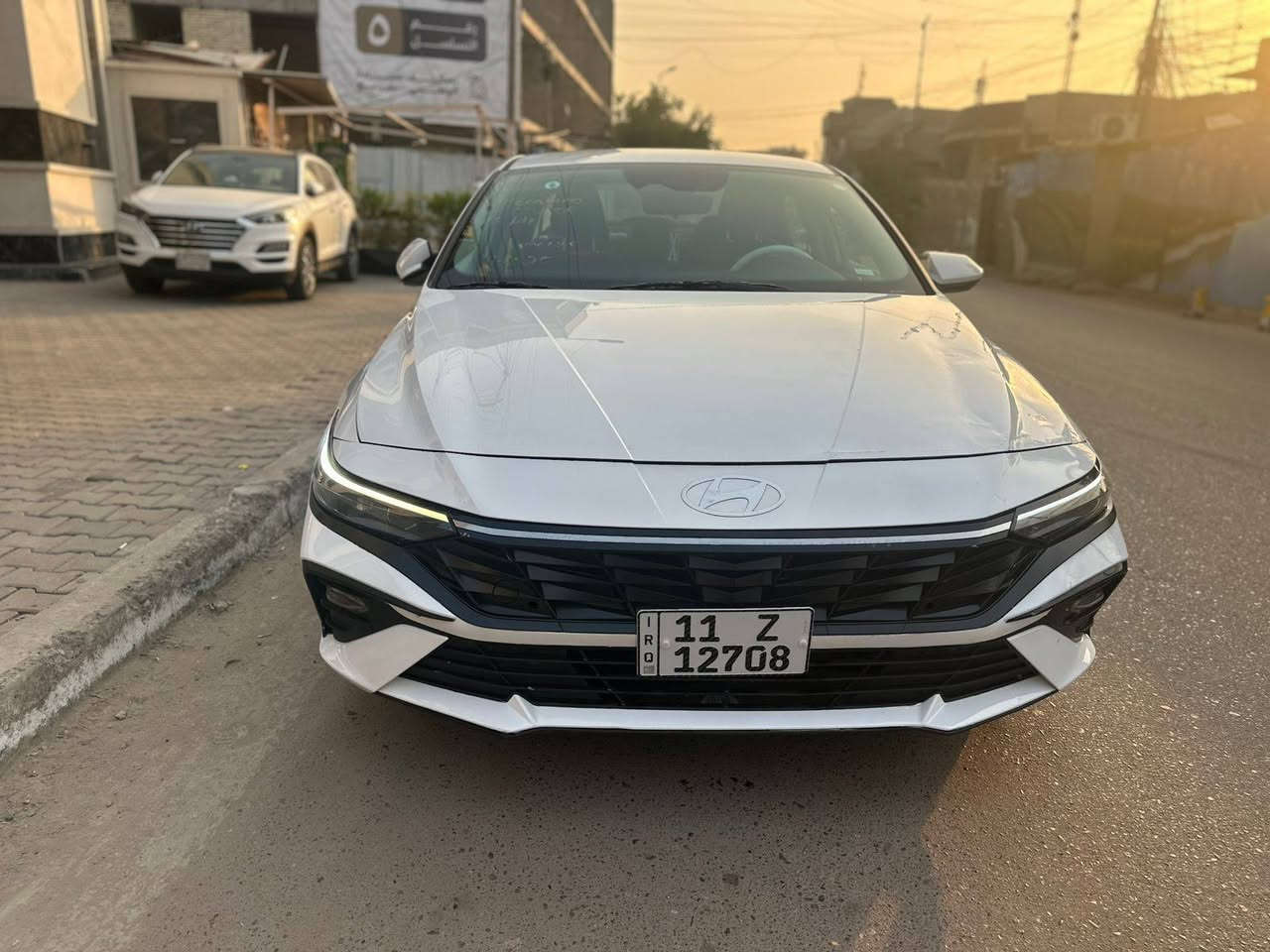 للبيع النترا وارد موديل 2024 🚗
حادثها بسيط موضح بالصوره بيها بارد خفيف بس بالبنيد وتبديل جنطه ماشيه 20 ميل فقط بعدها بوضع الشركه السيارة مرقم كامل بأسمي تحويل ثاني يوم 
المواصفات ؛
🚨تشغيل بصمة 
🚨عداد دجيتال 
🚨حساسات امامي خلفي 
🚨نظام توقف ذاتي 
🚨دخول ذكي 
🚨تحكمات ستيرن كامله 
🚨ثلاث انظمه قياده 
🚨تحديد مسار 
🚨شاشه وعداد ديجيتال 
🚨كار. 📞***********
