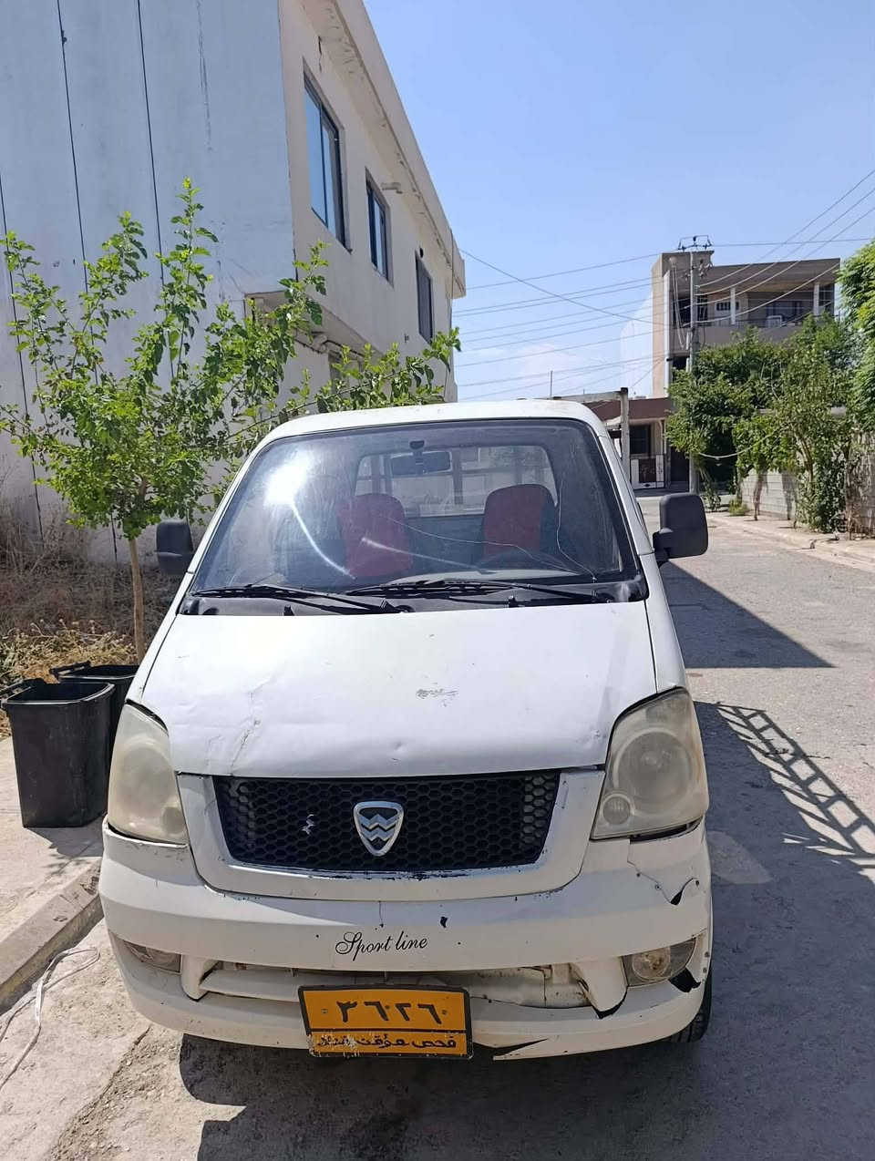 Havi 2012
گێرە مەکینەی بە شەرت بێ عەیبە. خایسی کەمێک هەیە هەندێک وەرەقەو شتی لەگەلە تایەی جاکی لەسەرن   دەرگای پشتەوەی سەیارەکە جاک کردنێکی کەمی بێویستە  لایت مەزبوت بەنزین زۆر کەم دەخوات  مالی دۆستە و 22وەرقەو مەعامەلە شوێن ناحیەی ژاراوە ***********
