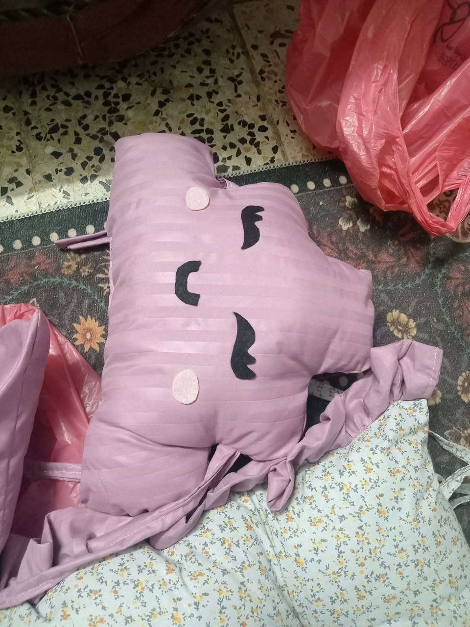 مصد سرير طفل مع كوشه وجرجف ومخده جديد
موجود توصيل بغداد وكل المحافظات


**إذا كنت صاحب هذا الإعلان وتريد حذفه لأي سبب، رجاءا أرسل رسالة إلى الدعم الفني**