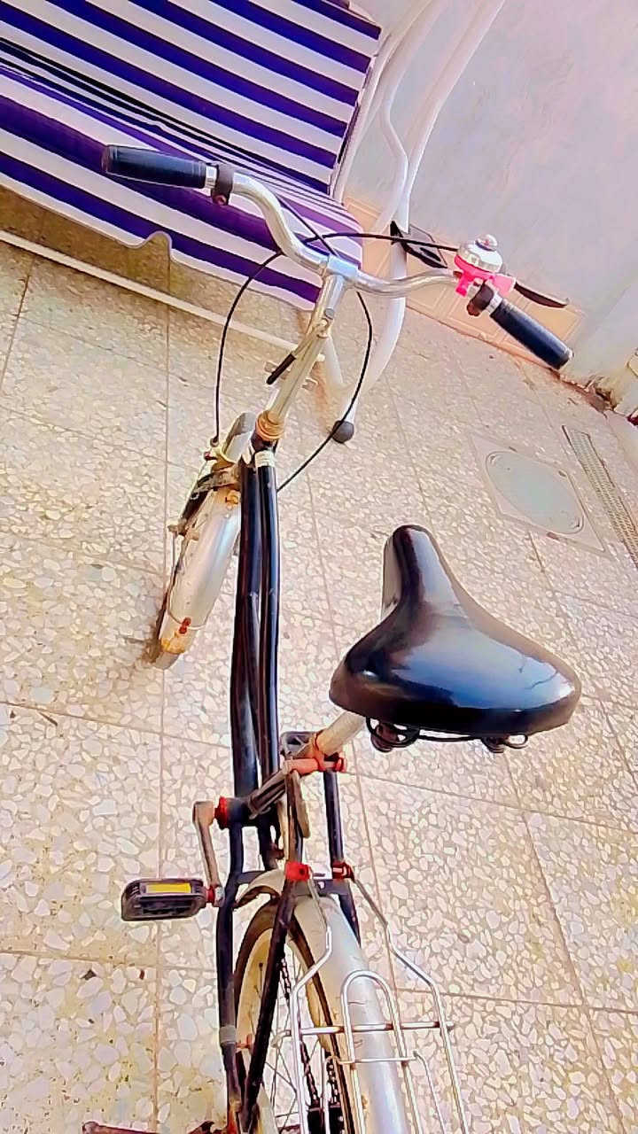 بايسكل للبيع السعر 45 ألف الرقم *********** : واتساب جسر ديالى
