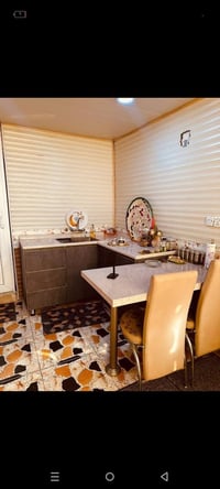 شباب هاذه سيت للبيع نضافه فول طبعن هاذه السيت تركي وكله مرمر حقيقي الس...