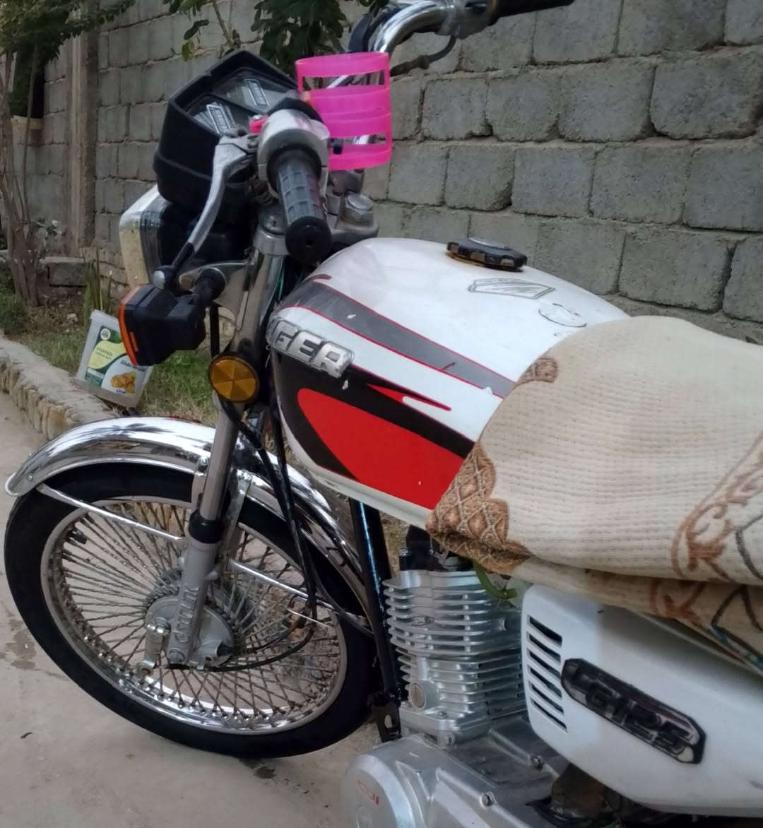 للبيع أربعه كير مديل 2020 أوراق اصولي مكانه الخيرات السعر 400 رقمي ***********
