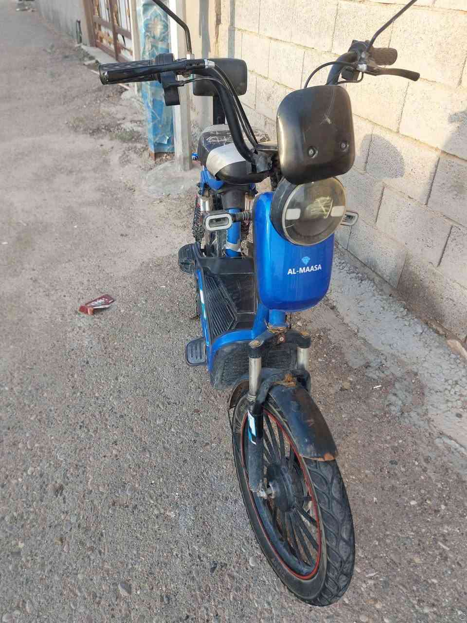 دراجه شحن للبيع نضافه مثل ما تشوفون و بطاريات جدد لدراجه نضيفه لسعر 250 الانتصال ***********
