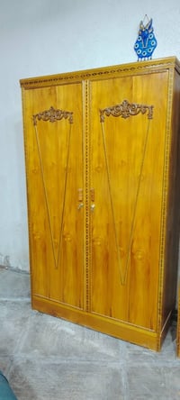 كناتير خشب عراقي • ٢/٣ باب • معرض القزويني