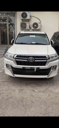 لاندكروزر • ٢٠١٨ • بغداد