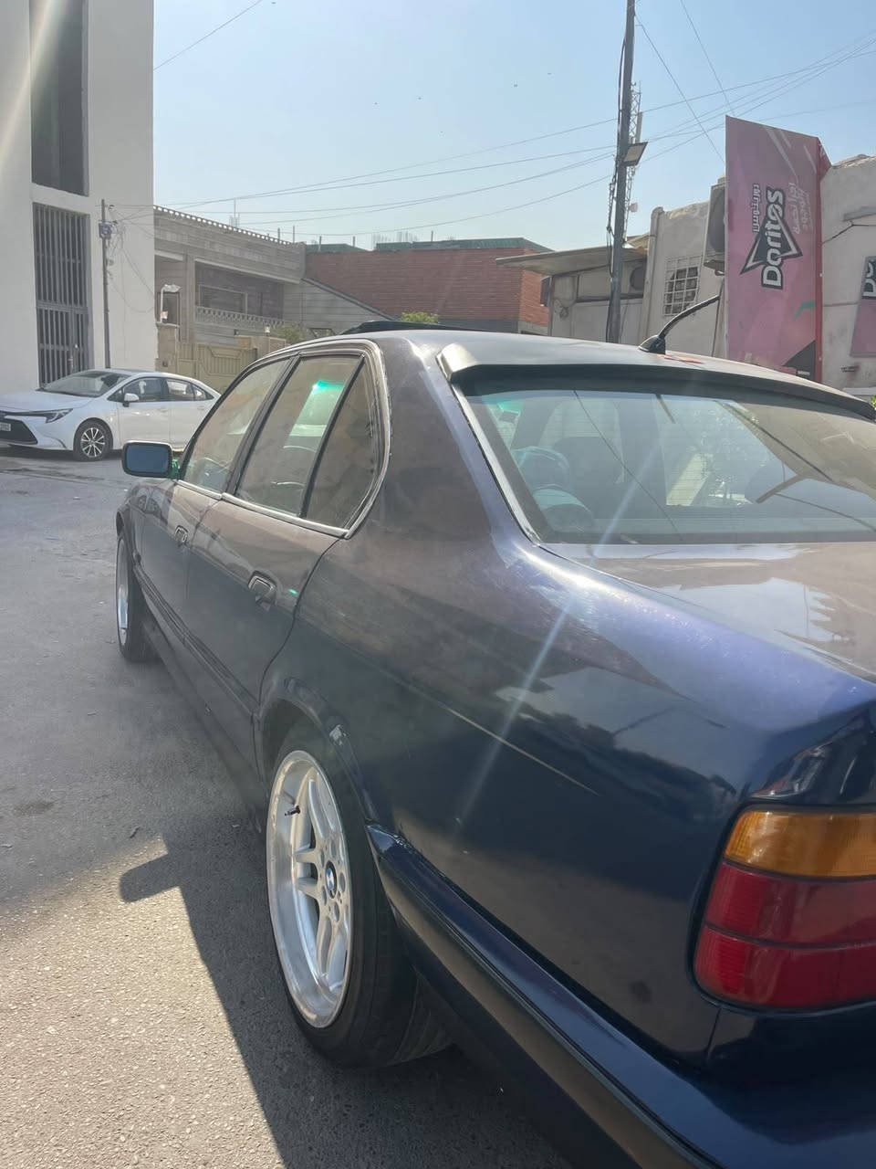 اعادت النشر بسبب الوعود موديل 92 بسمي رقم بغداد انكليزي هزة جديد محرك كير تخم تاير صدر امامي خلفي جاهزة السيارة وين ماتريد اترايك سلايت شغال كشن كهرباء شغال كهربائيات كلهة شغالة نقص بس تبريد مكان السيارة بغداد السعر قفل قفل ٣٦ لان نزلت السعر مستعجل على بيع للتواصل ***********
