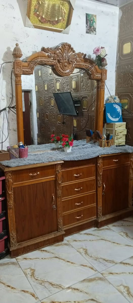 للأ ستفسار اتصل على الرقم *********** العنوان الديوانية 

غرفة نوم نجاره عراقيه الغرفه جديده نظافه درجه اولى
