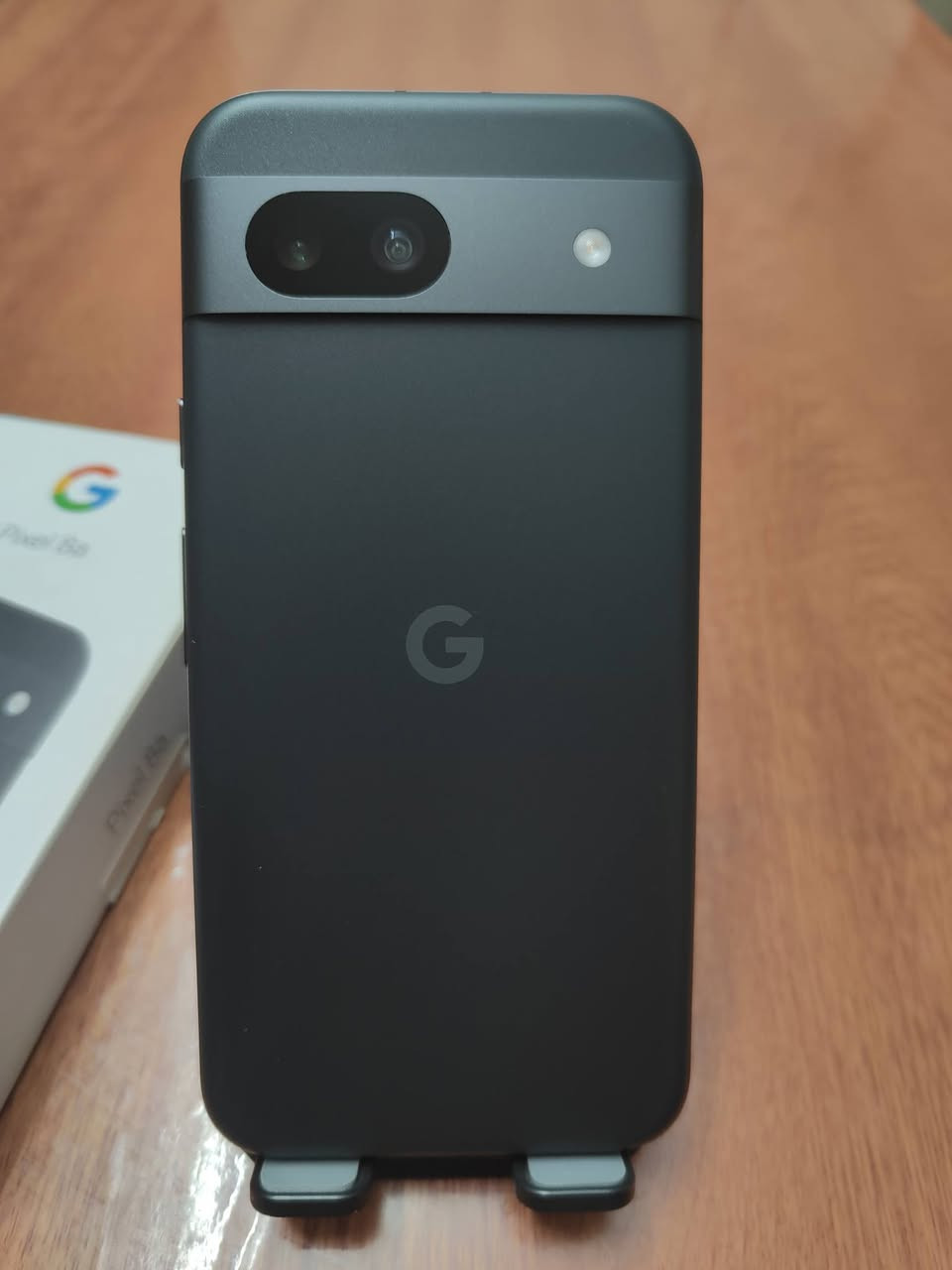 بكسل 8a كامل الملحقات 
ذاكرة 128 لون اسود
مستخدم فترة قصيرة نظافة 100%
سعر 350 نهايته بدون مراوس
***********
