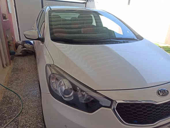 السلام عليكم للبيع
كيا سيراتو ابيض صدفي 2014 مكفوله من صبغ وتبديل رقم اربيل نكليزي  بسمي سنويه 2029 
المواصفات
1- محرك حجم 1600 دوش المرغوب محرك مامفتوح  

تبريد قطعتين امامي وخلفي  
ثلاثة انظمة قيادة نورمال وسبورت + نظام كروز مثبت سرعة 
يدات نيكل ستيل 
حساسات امامية وخلفي
5ويل كب
تحكم ستيرن صوبين
السعر 133
نجف ***********
