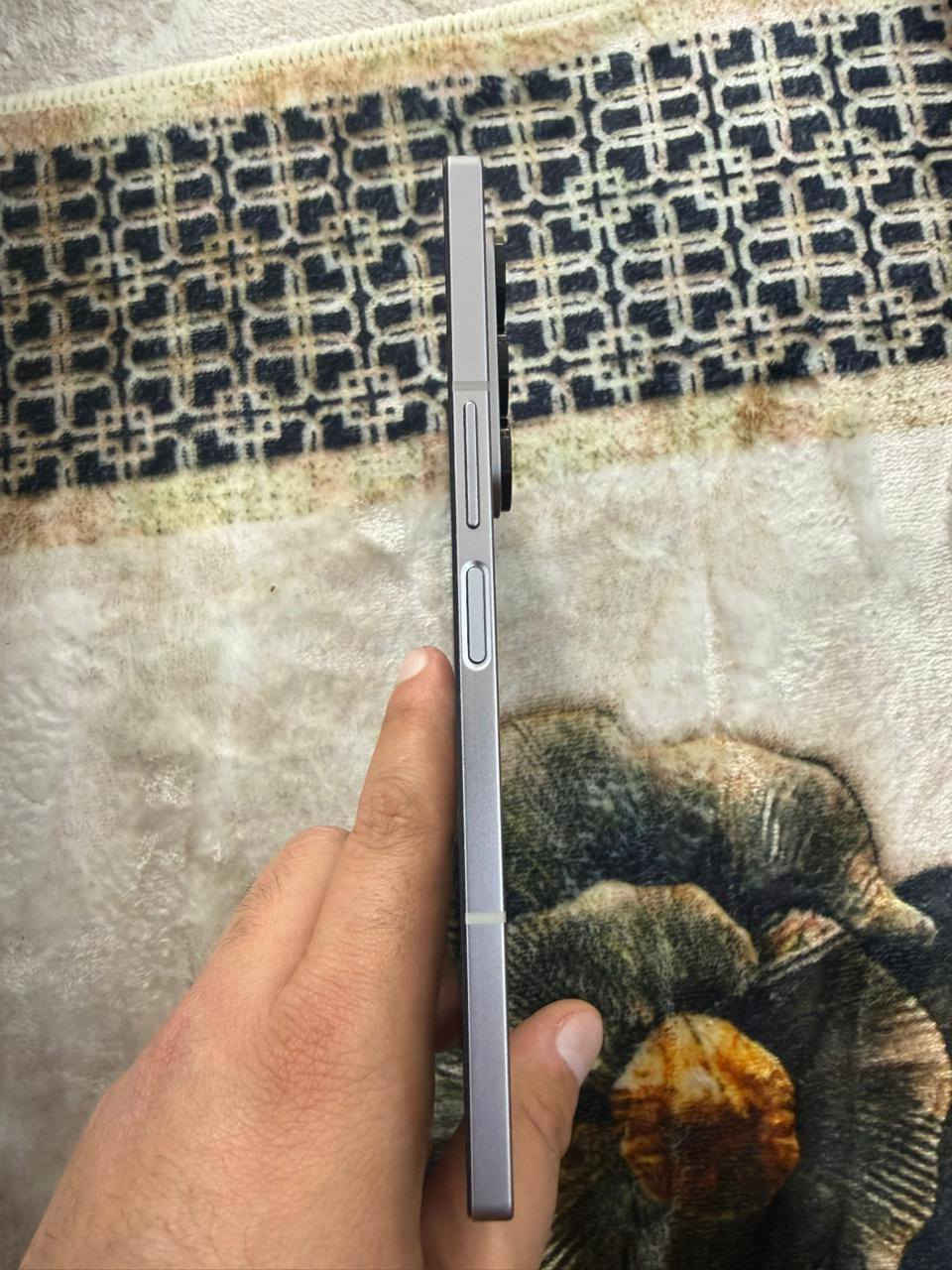 Zfold 6
256 
للبيع
***********
