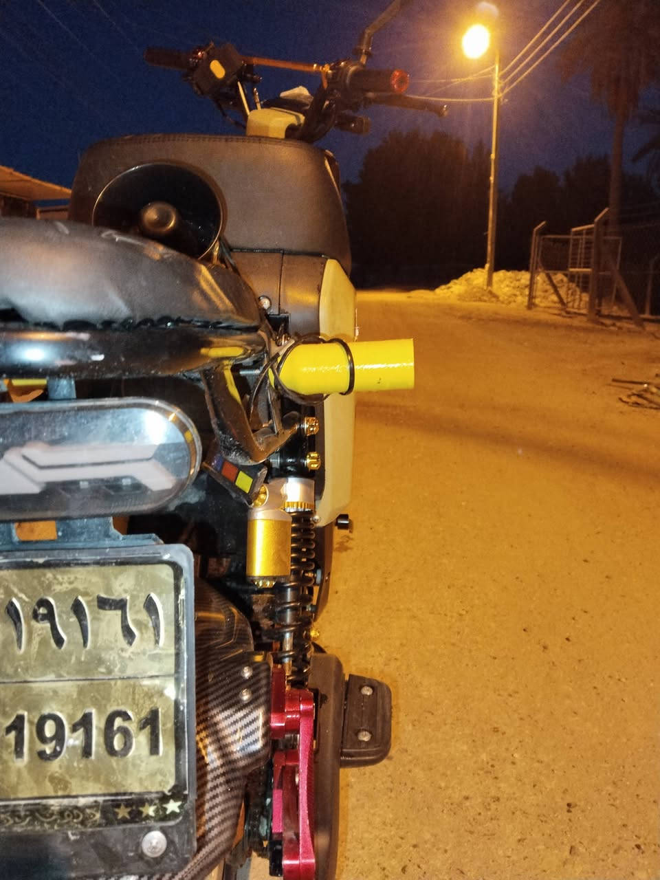 السلام عليكم دراجةR9شحن للبيع جديدة 550قفل 2026فول نظافة الي يريدهه هذا الرقم***********
