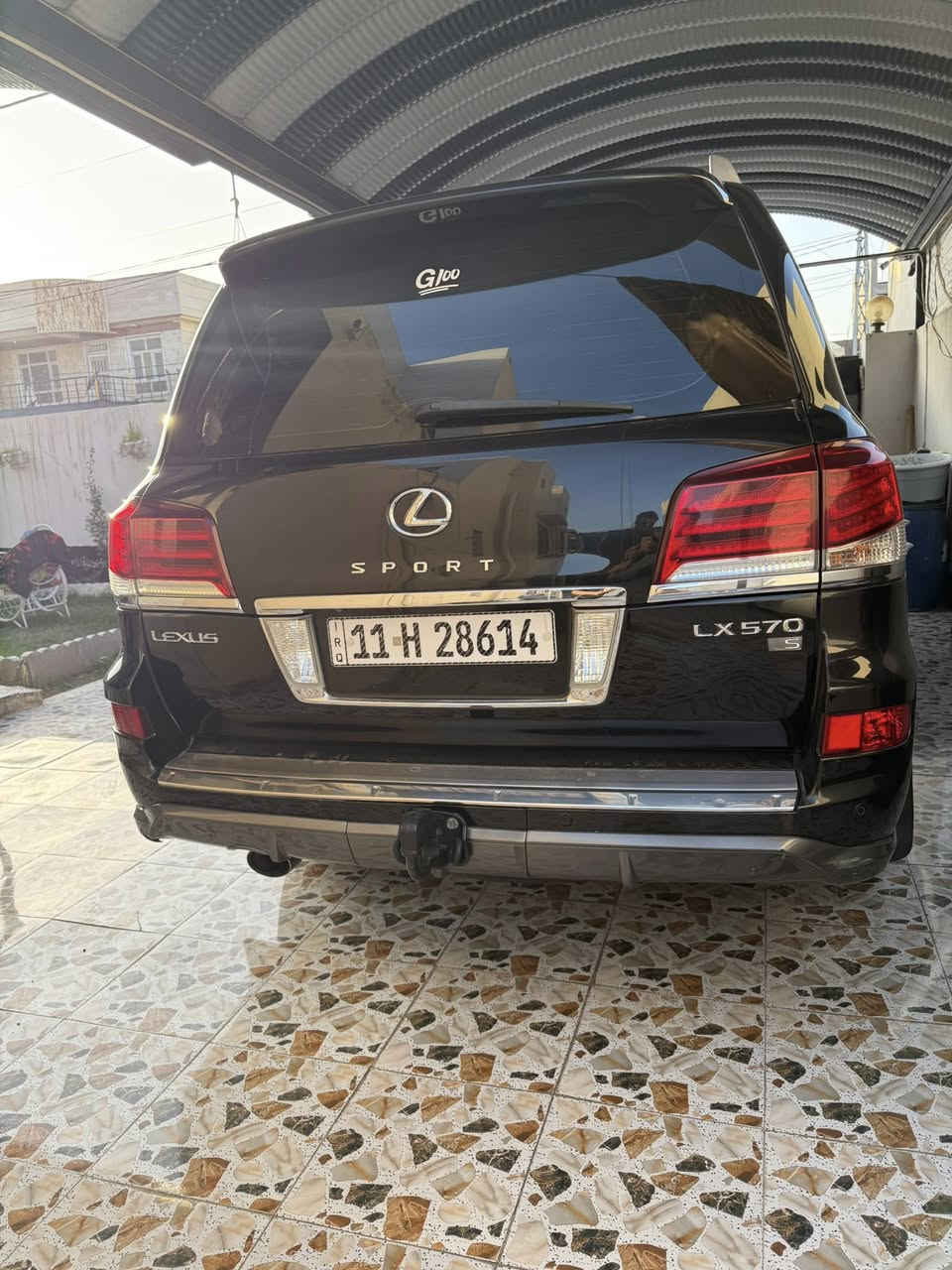 لكزز 2014 بريم
رقم بغداد 
ماشيه 125 
سياره جديده كلش 
بيها باب الصدر والي وراهه بيهه شخط ومرشوش الشخط 
مكان حله رقم *********** واتساب
