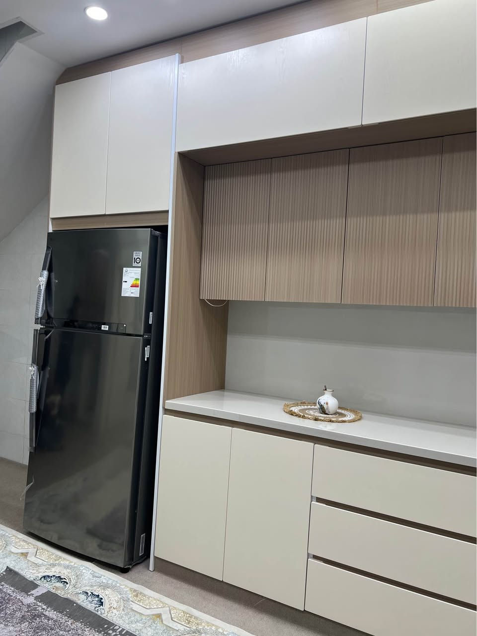 که وه ته ري دار ،دريژي 4.45 مه تره
بؤ زانياري په يوه ندي به و ژماره موبايل بكه ن
……((***********))……. أربيل, العراق
