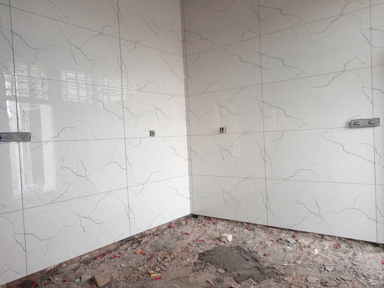 ابو محمد (*********** )لعمل السيراميك والمرمر والبورسلين وبيات الدرج ارضي جداري وشرط الشغل درجة أولى بعض الصور من عملي اتمنى ان ينال اعجابكم
