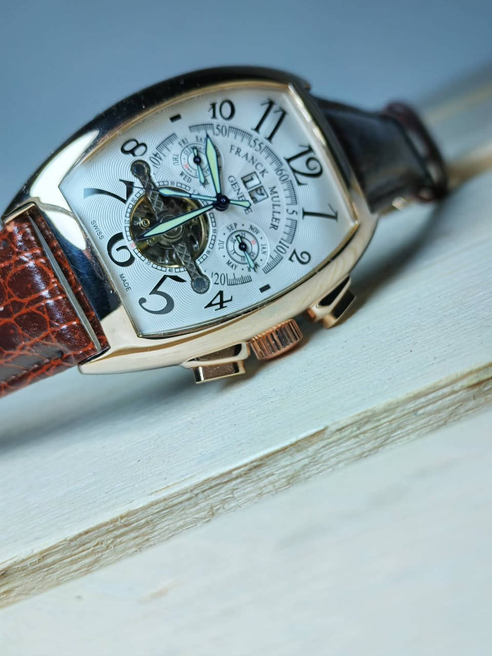 اول تم ع ٦٥ الف
فرانك مولر كوالتي جدا عالي

مقاوم للماء

٣ سناتر شغاله

طلاء ثابت

مختم بالكامل

سير جلد مختمه

للحجز والاستفسار التواصل دايركت او واتساب *********** او ***********
