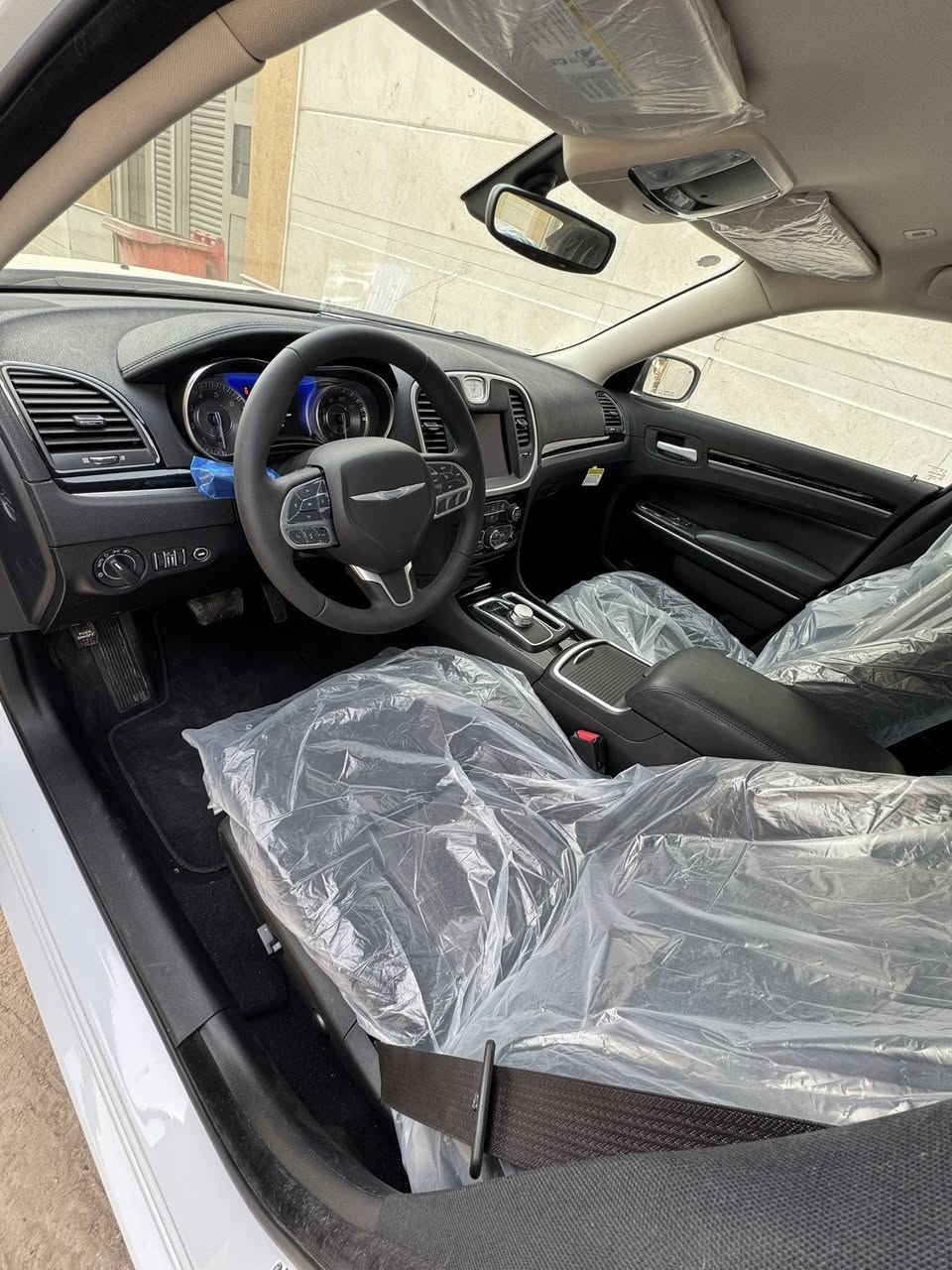 كلايسلر 2023 تورنك 

ماشيه 3000 زيروو زيروو جديده جديده كلش
رقم بغداد 
مداور ثاني يوم
كفاله عامه كفاله عامه  من الصبغ ومن البارد
كفاله من كلشي 
مكاني ناصريه الاداره المحليه
***********
