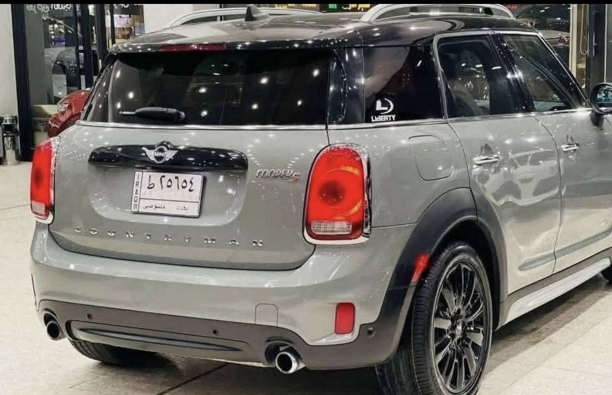 السلام عليكم.   مني كوبر S  فول مواصفات كلش جديده  مديل 2018 السعر 195 $ العنوان بغداد الجادريه رقم الجوال ***********
