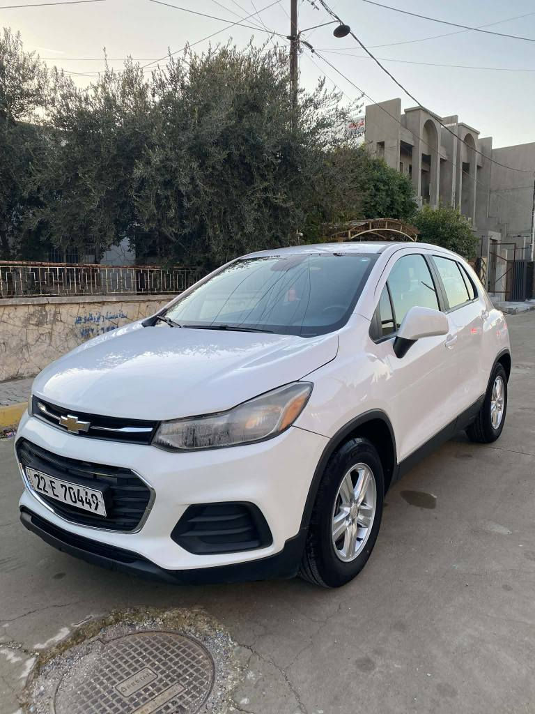 رقم الهاتف(***********-***********)
شوفرليت تراكس امريكي موديل 2020 محرك 4 سلندر حجم (1400) تيربو بالشرط كير 6 سرعات بالشرط تبريد وتدفئه بالشرط بيها شبر صبغ بالبونيد بدون داخل بدون ايرباك وبيها 3 مكانات تعديل بارد والباقي مكفول سيارة حلوه وكاعد سريعه ورزنه بالمشي سياره صدر امامي وخلفي وتخم تاير ما بي عيب جاهزه بدون مصرف...
سنويه وهزه وبراد(فحص مروري) جديد..
سيارة بأسمي شرط التحويل....
رقم اربيل...
سيارة بيها شاشة + كاميرا وتحكم ستيرن وشاشة اعطال ونظام ECO تقليل صرف البنزين..... 
السعر 105 وبي مجال الشراي يتصل او يجي يشوف السيارة ويدلل.. 
تعليقات ما احاوب.... 
مكان السيارة كركوك.... 
***********
***********
***********
*********** كركوك, العراق
