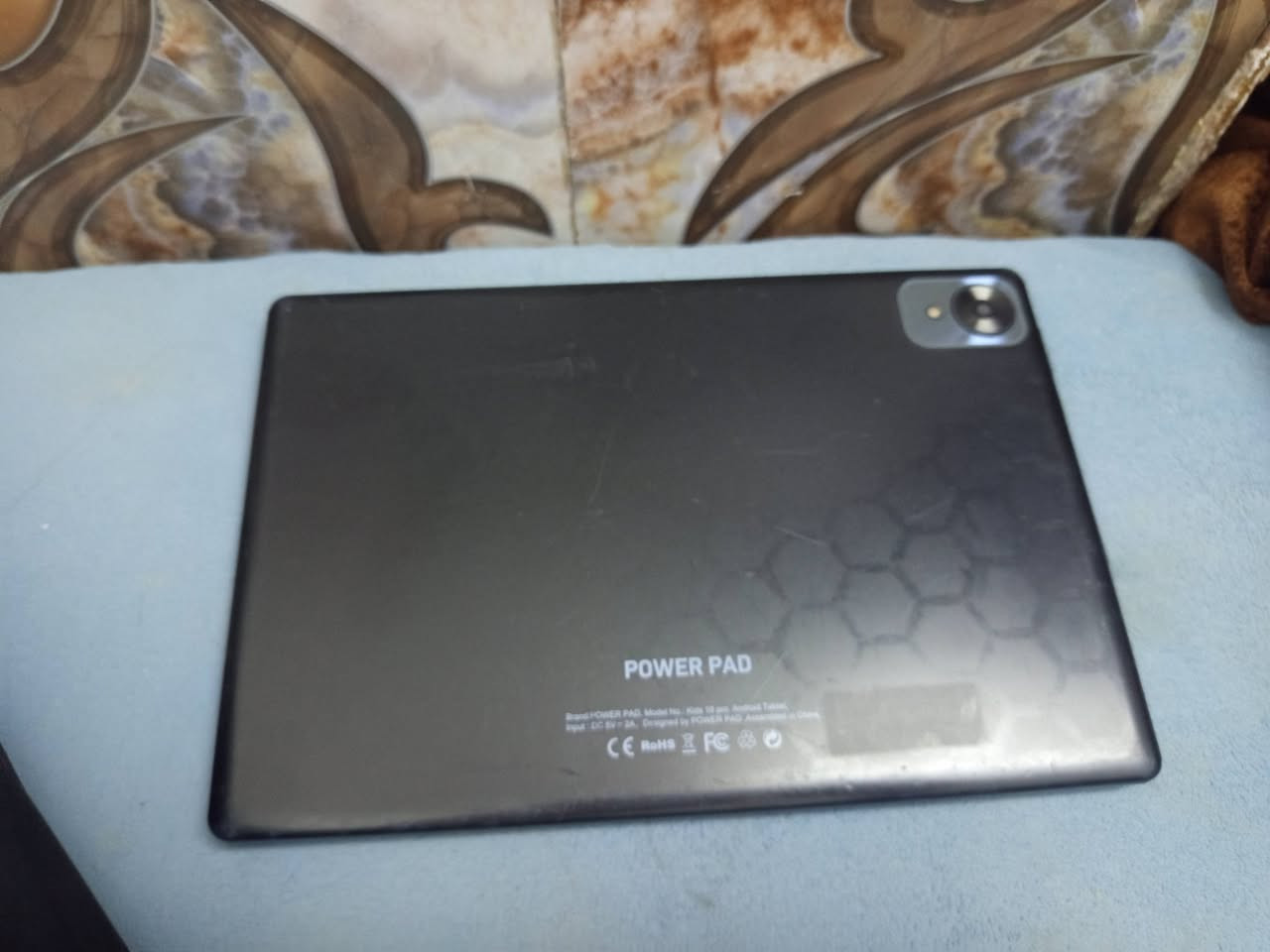 ايباد البيع السعر 100 أو بيه مجال الشراي يتصل***********
