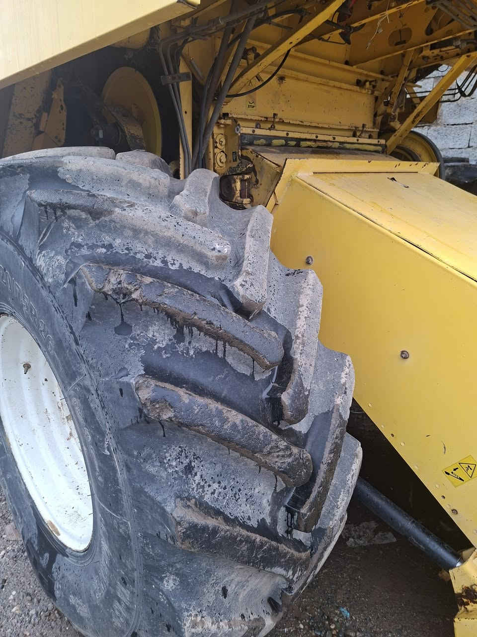 بسم اللە الرحمن الرحیم..      Tc54
دەڕاسەی نیهۆلاند  بۆ فرۆشتن   مۆدێل    2005  
مەکینە  گێڕ  تایەی گەورە  کامل نوێیە  جایز  
075113


**إذا كنت صاحب هذا الإعلان وتريد حذفه لأي سبب، رجاءا أرسل رسالة إلى الدعم الفني**